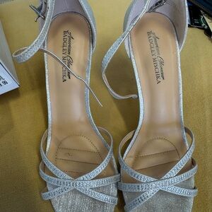 Badgley Mischka Silver Strappy Heels